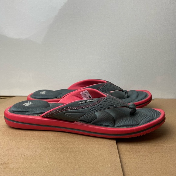 New Balance Womens Flip Flops W643 